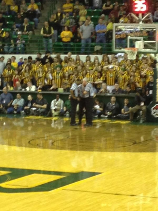 ClaytonCothran's tweet image. These individuals are why I get angry at basketball. #worstrefsever