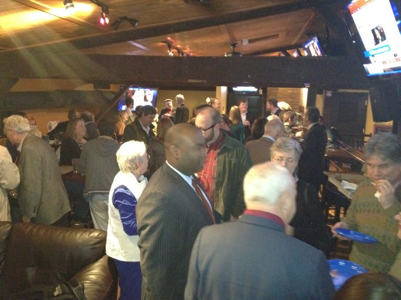 SCFwdProgress's tweet image. Pretty full house at World of Beer but there's still room for more