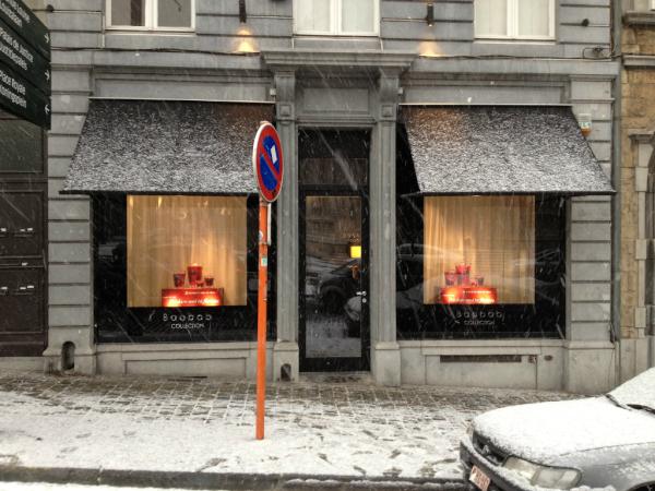 baobabco's tweet photo. Our nice flagship window for Valentines Day ! http://t.co/NQmRNfyO