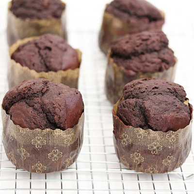 HealthyCakeComp's tweet image. Our scrumptious gluten-free and dairy-free (can also be egg-free, vegan and no added sugar) Plain Chocolate Cake