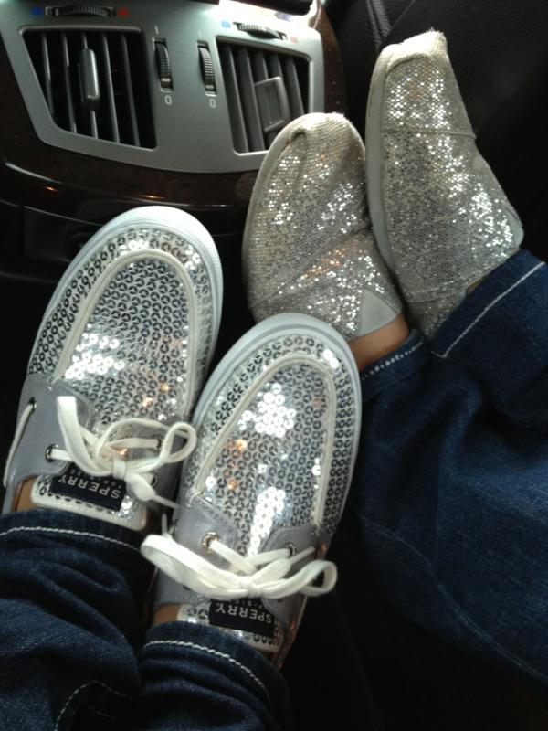 alexandratrav's tweet image. Travis✨ girls shine ✨ #thatishowitsdone