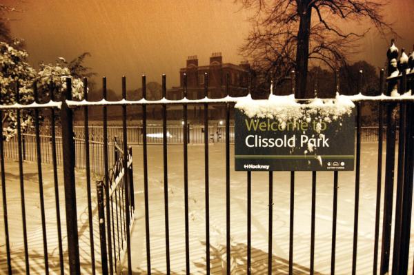 A Snowy Night In Stokey (4) <a href="/northsixteen/">northsixteen</a>