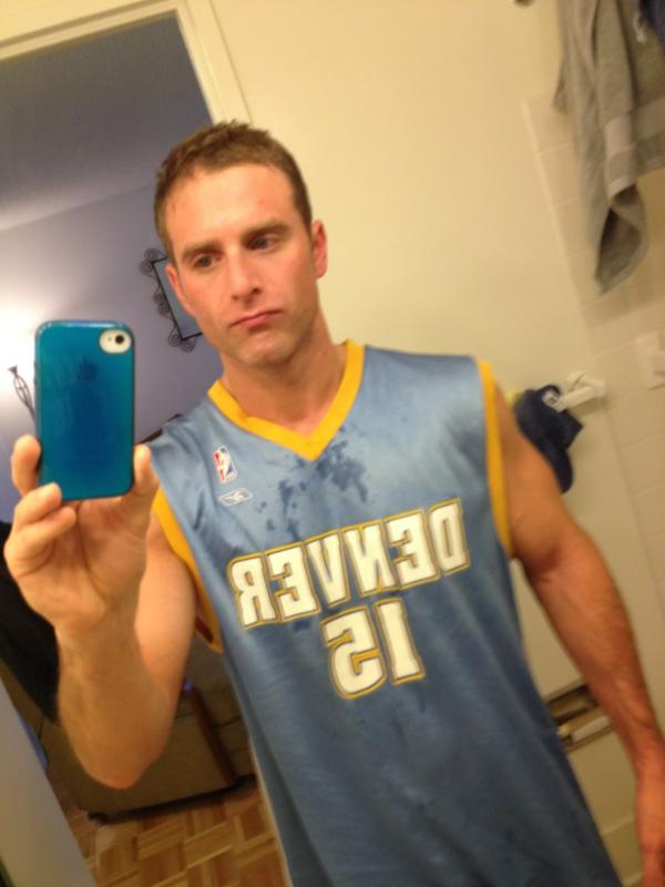 ScottyTea's tweet photo. @carmeloanthony can u please go back2denver?? http://t.co/rai6w7JB