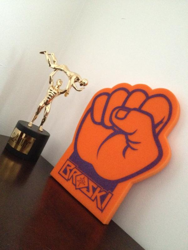 TheMattCardona's tweet photo. Some mornings I wake up in a bad mood...then I look to my right #hardwork #replicathatihadtobuy http://t.co/pNh4kliO