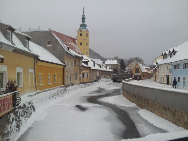 lr0016's tweet image. #zimski #samobor #gradna
