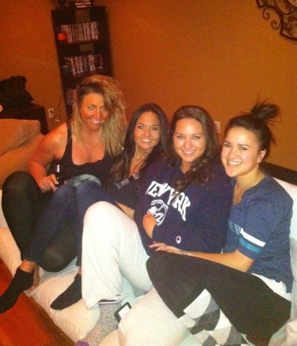 Jennie_Moore's tweet photo. @LaurenDuvy @DavisNW quad twats #superbowlin http://t.co/IO6R9WSu