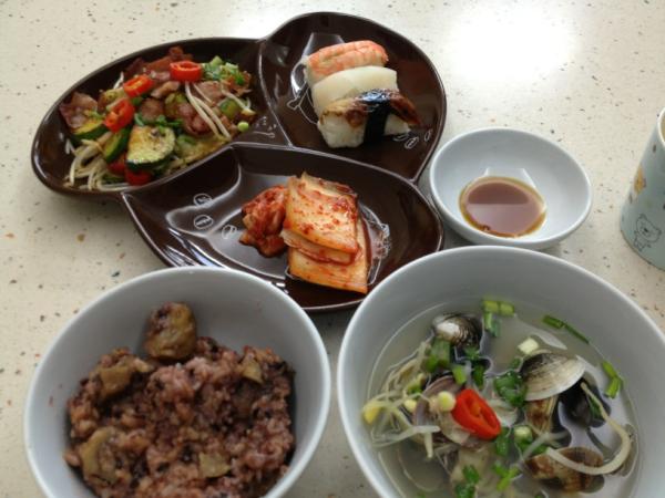 hamsang's tweet photo. 흔한 아침 http://t.co/fgIuMOFM