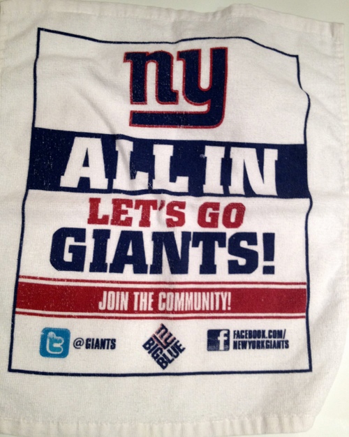 BiG_MEETcH67's tweet photo. Super bowl giants http://t.co/R79BFOoF