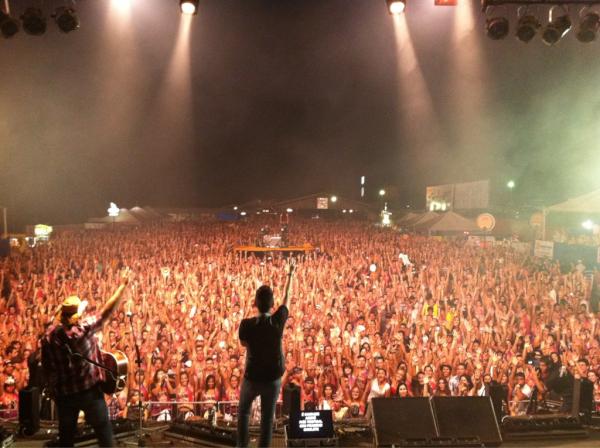 Valeu Bauru/SP !! Galera super animada!!
<a href="/HeROficial/">Humberto e Ronaldo</a>
