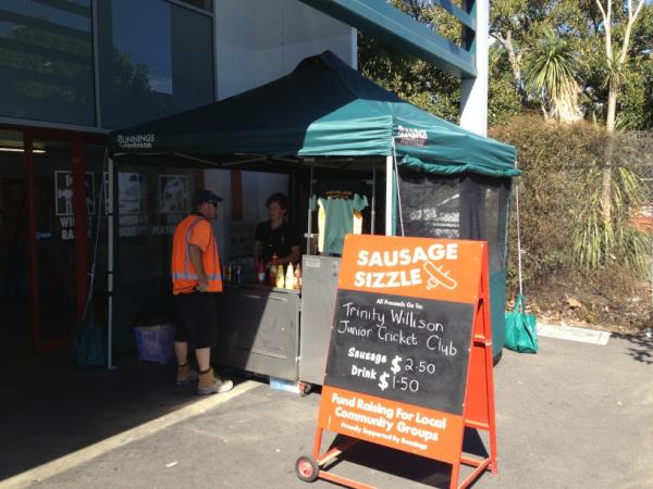 twccjuniors's tweet photo. Bunnings a great success. Over $1300 raised.  Thanks to all who lent a hand. Bunnings said v happy to have us back. http://t.co/jEFgQFiO