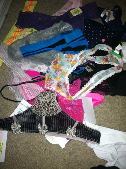 All new panties to replace the stolen ones #sobroke http://t.co/hBsbpTUC<a href="/tag/sobroke"class="tags">#sobroke</a>