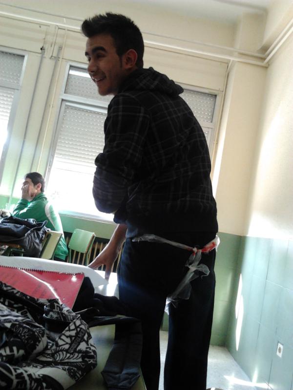 pedro_garcia25's tweet photo. Y aqui una prenda intima para vuestras chicas, para mas informacion contactar con @nachete93 jajajaj http://t.co/FK9abHKi