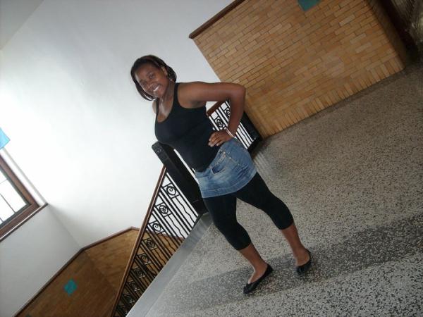 krismas_eve's tweet image. #throwthursday 10 grade with @_heyyTAY that jean mini skirt and leggings thoooo. lol