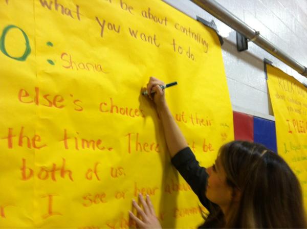 drive2savelives's tweet photo. #Speaker @NatalieEhmka on tour in #Vermont, signing a #healthyrelationships pledge after her assembly! #datingviolence http://t.co/ctIhhsJD