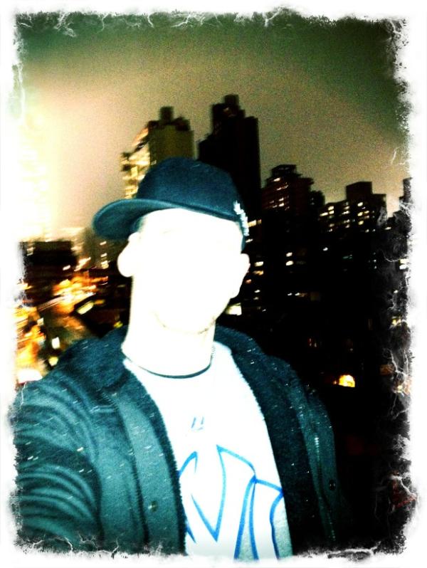taljames85's tweet photo. Mr invisible http://t.co/SALQ9sHO