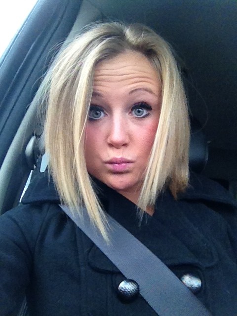 courtneycecc's tweet image. Try To work blondie middle part #HotGurlProblems