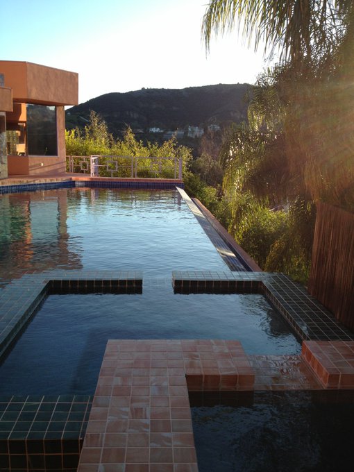 Here's another picture of the pool where I shot today. http://t.co/E25sZdai