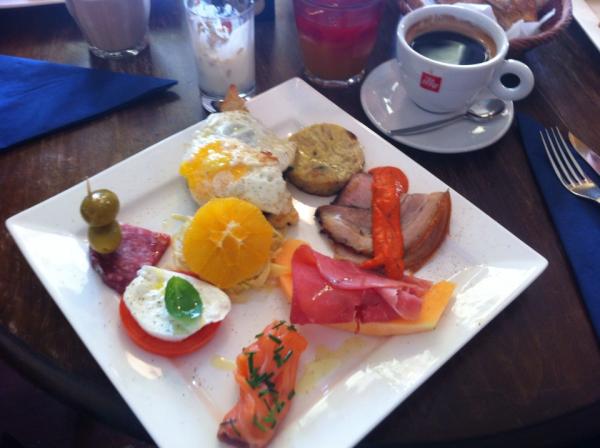 CafeDivinoDK's tweet photo. ITALIENSK LUKSUS BRUNCH

SØNDAG FRA 10 TIL 13 http://t.co/uzcZBtvb