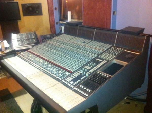 AmatiStudios's tweet photo. Channels are in... http://t.co/TX7GgiHY