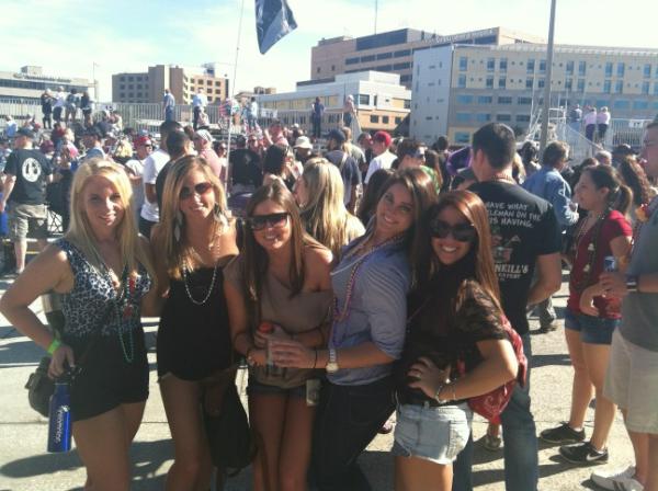 logicKEL's tweet image. Gasparilla #happfoundersday #thetaforalifetime love my sistahhhhhsss