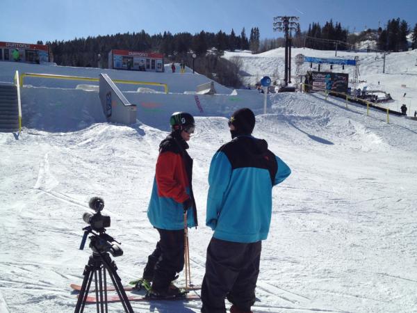 VimeoEvents's tweet photo. X Games gold medalist Tom Wallisch conferring with his shooter #Xvimeo http://t.co/CgyqxDCJ