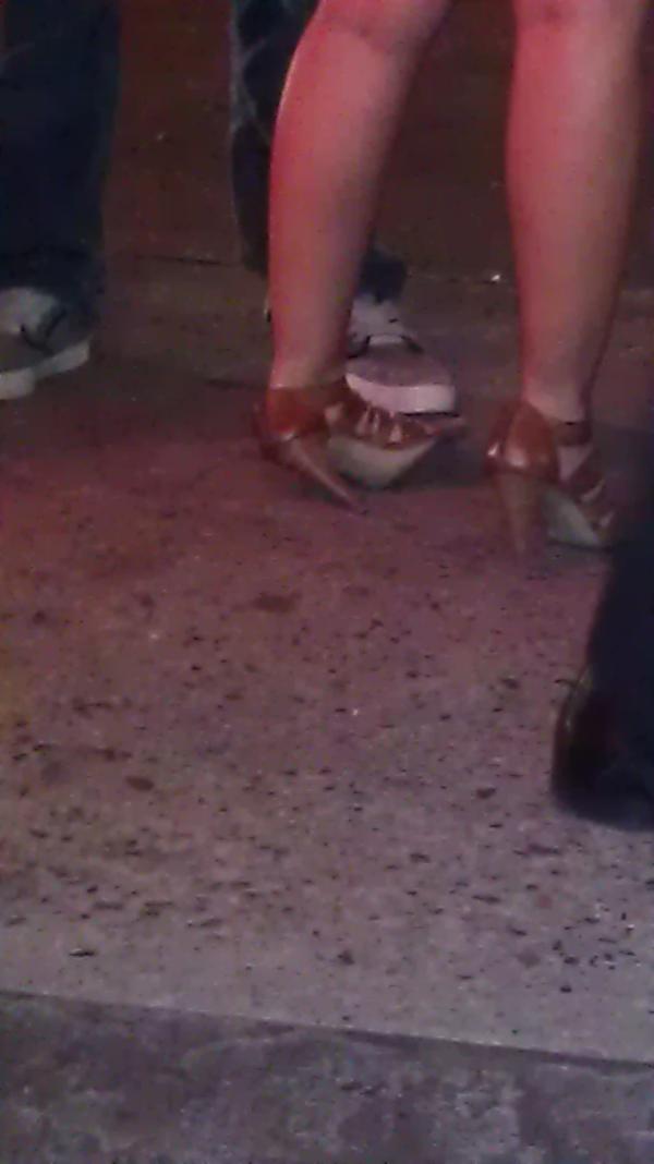 ThicknCakey's tweet photo. "@Ms_BellaStackz: @ThicknCakey shawty shoes are on the lean!! http://t.co/RqeDBgxd"«LMAO I can't I can't!!!