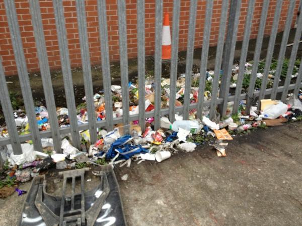 danielle4damon's tweet photo. @iansomerhalder @IS_Foundation this is what like in Liverpool n some places in southport http://t.co/zSvrygmF