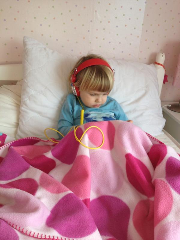 charlotteliley's tweet photo. While my sister is being ill in Mummy's bed........ I'm going to hijack her iPod and her bed!!! http://t.co/UYBNF2e3