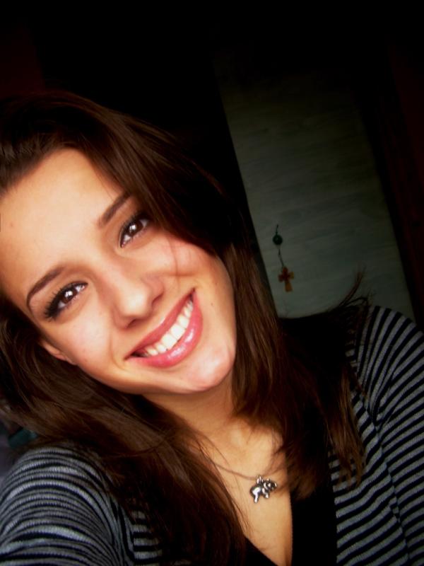 MalesevicAna's tweet photo. Life is short but a smile takes barely a second.. :) http://t.co/ih0k3b8D