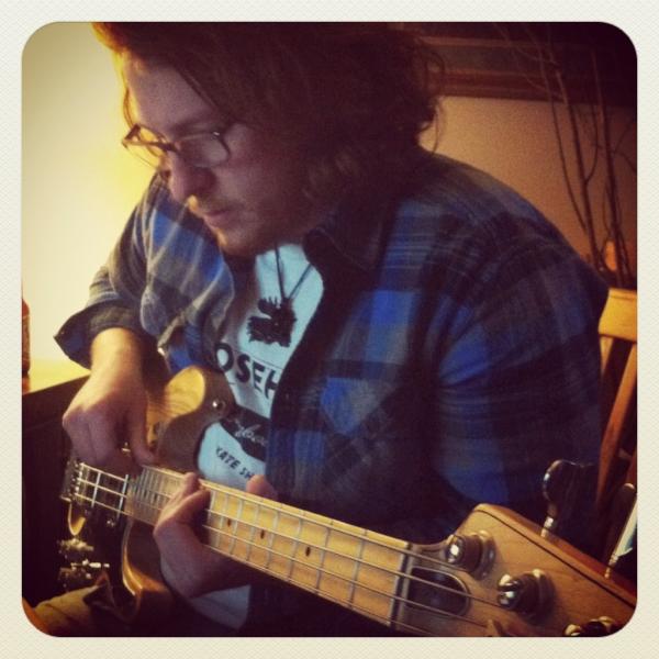 OceanmanRecords's tweet photo. @jrlouismusic in bass for Iron Bison. #oceanmanrecords http://t.co/BvkGzixh