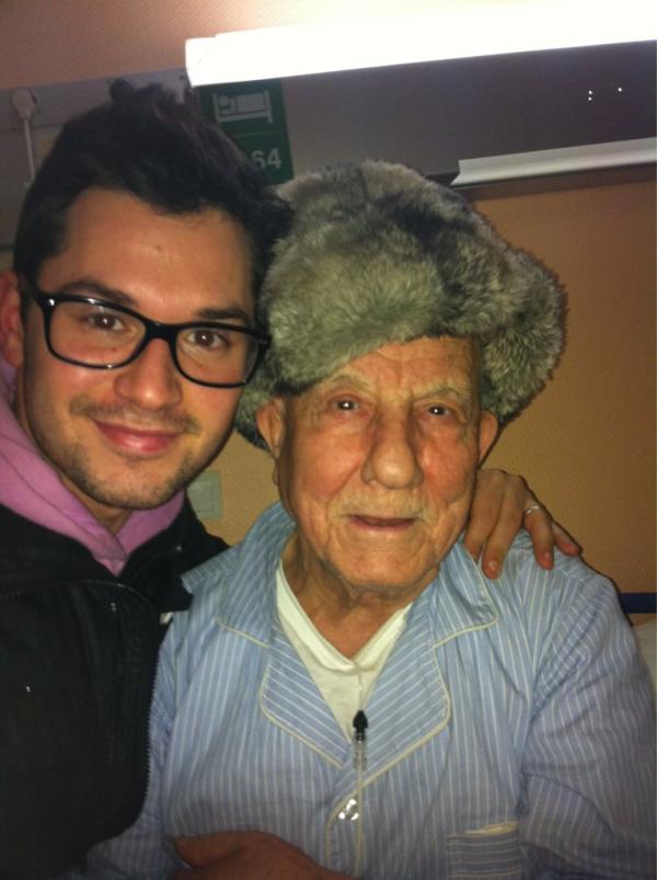 MehdiSahliWo's tweet image. @ScoobiiBizbiz petit cadeau le #patriache à eu le sourire équiper de la #ChapkaPolaire