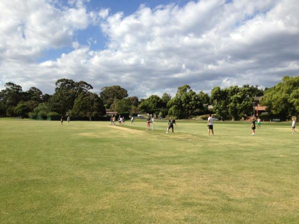 twccjuniors's tweet photo. U14's get in valuable centre wicket practice. Late rain rules out nets anyway. Too wet. #twcc http://t.co/sicrwQTA