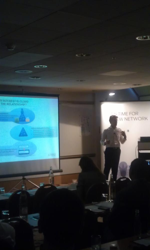 dnoguer's tweet image. @NLNils Swart presenting Network Programmability #juniper #mplswc