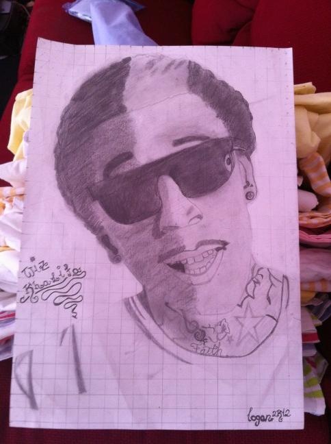 loganroberts95's tweet image. My drawing of wiz khalifa