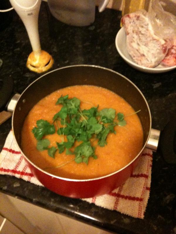 watmore1981's tweet photo. Hello making carrot and coriander soup whoop whoop http://t.co/eSmhsyRp