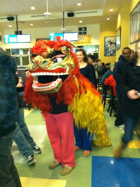 LindsMay34's tweet image. My roommates idea of fun..my life would suck without them... #triMU @gclipp @vahbeachjessica @Pizzeazy @carewallyxo