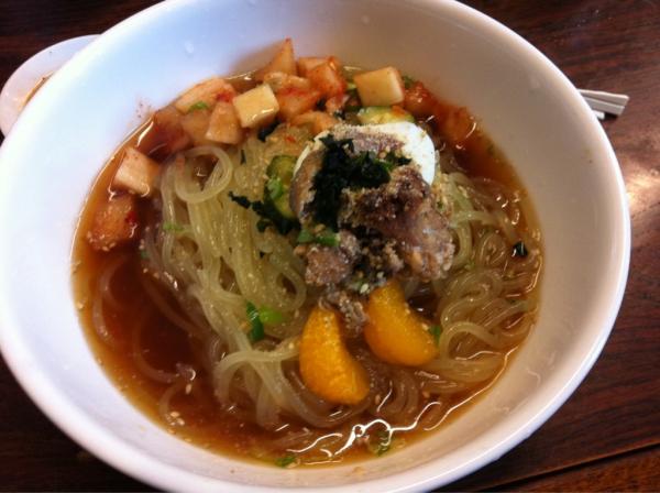 これが盛岡、本格冷麺！
(これが盛岡、本格地ビール、ベアレーン♫)