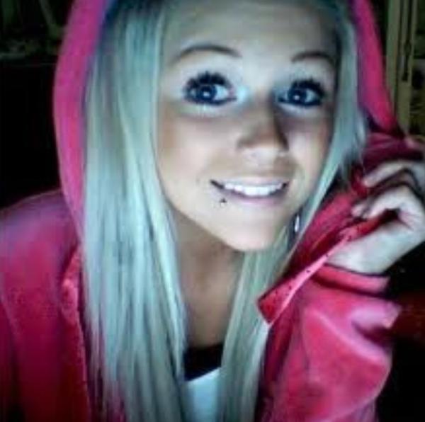MTVloverGiGi's tweet photo. It's kinda late hah upp all day(;
#noSleping http://t.co/Vjj9ce6d