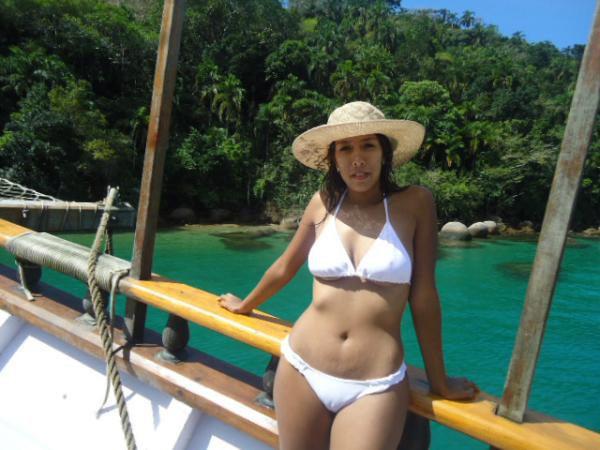 bgsdr's tweet photo. @gatinha na ilha.Te amooooooooo!!!! http://t.co/fYvC8hFO