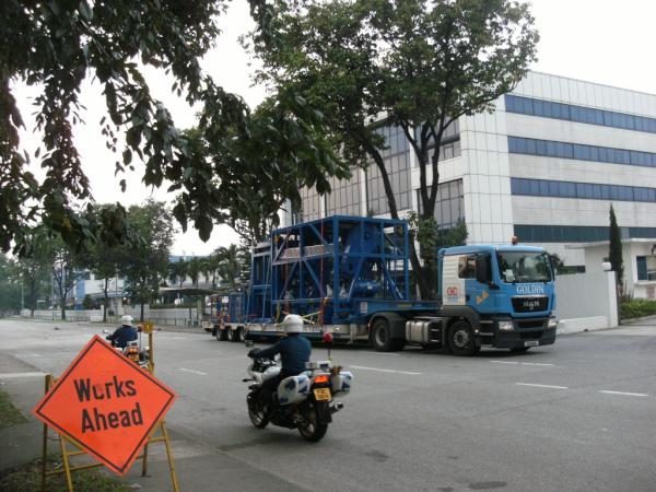 JCL_LogisticsID's tweet image. single pump 5486x2438x2438mm (x2 W24T),Batch Mixer 5486x2438x3048mm;W7T, pwr pack 88&apos;x60&apos;x72&apos;;W5T