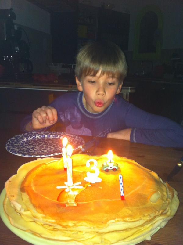 Kevin Girard Il Y A 9 Ans Naissait Mon Deuxieme Fils Joyeux Anniversaire Leo Http T Co D7cxmhni