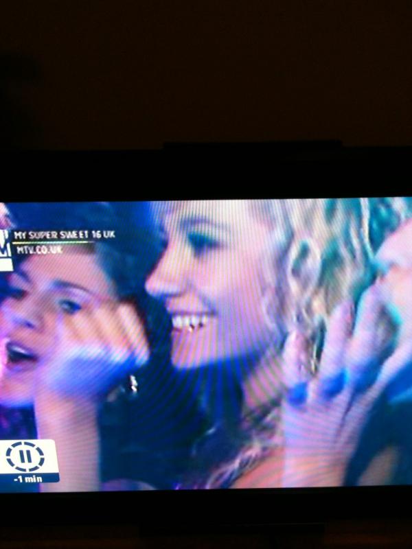 Sianwelby's tweet image. Omg #randomspot of the week! I'm sure I've just spotted Pixie Lott B4 she was famous at a super sweet 16 party on MTV