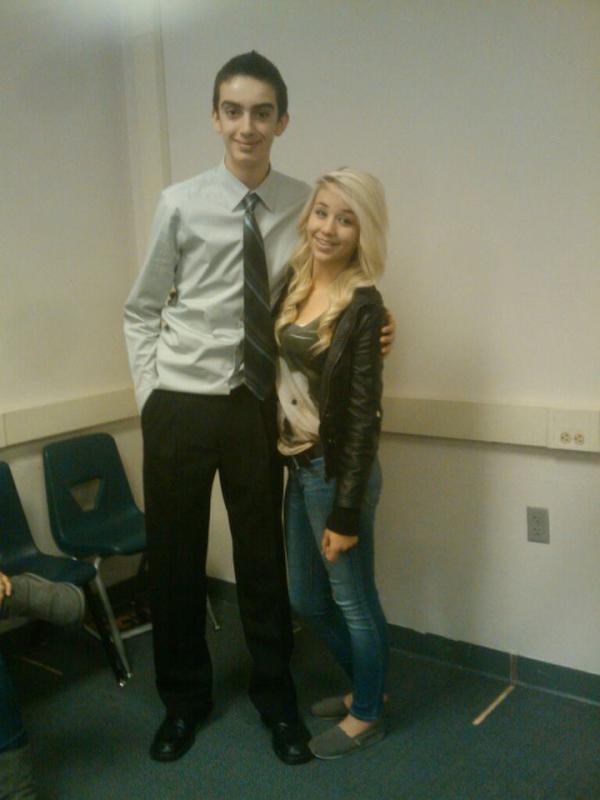 StfuAndParty's tweet photo. TOMMY! <3 He's so tall... http://t.co/a9PjOBvD