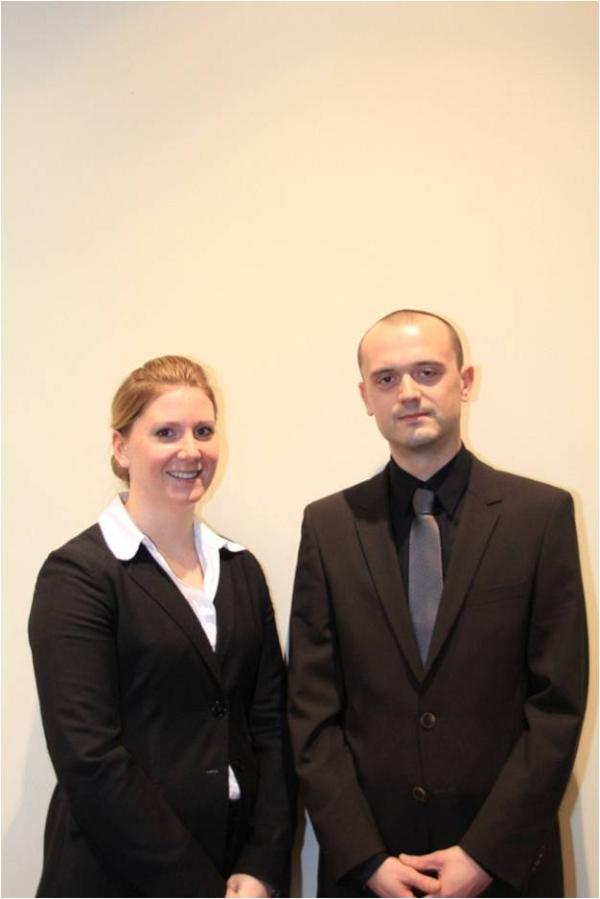 CatmanITB's tweet photo. "Wir sorgen für einen reibungslosen Informationsaustausch mit der HHT!" (Caroline Bauer, Alex Di Renzio) http://t.co/5Pa21WiM