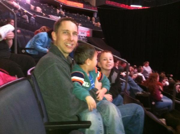 MrJeffJohnson's tweet image. Hanging with my boys at the circus #classicfun