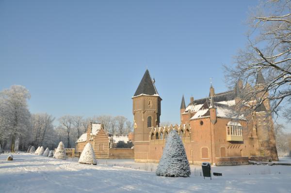 <a href="/j_bouwman/">Jan Bouwman</a> “<a href="/kasteel/">Rob Sleddens</a>: en nog eentje om t af te leren Sprookjeskasteel #Heeswijk ”