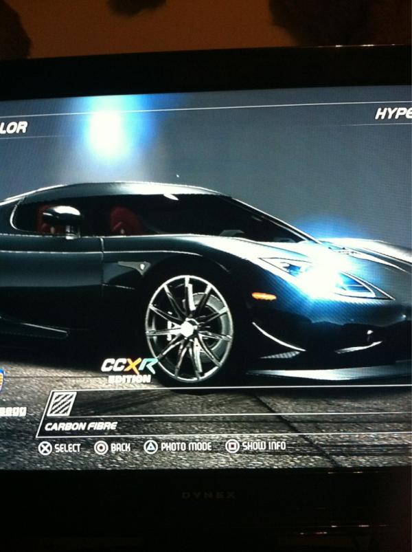 Mitch_MoHo's tweet image. @xbam77x @Z_ponce I'm about to drive this.. #lookfamiliar? #4total #carbonfibre