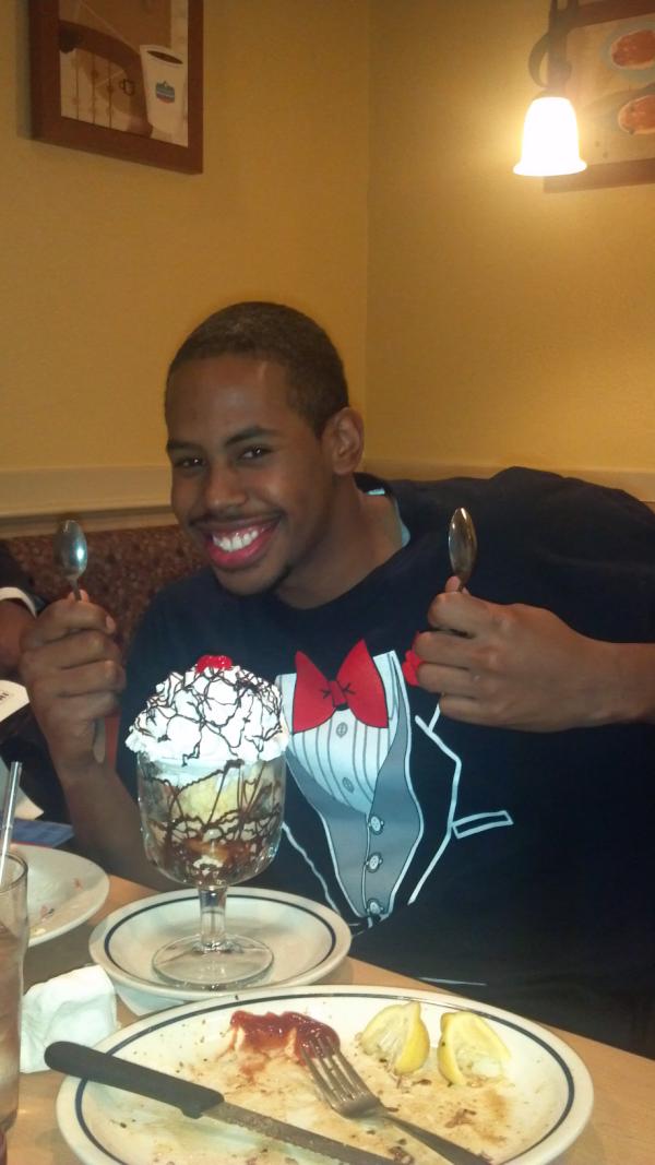 LTDjohnWIN's tweet photo. Night owl... TEAM: "Whose birthday is it?"... CHAD: "No one's. I like ice cream!" http://t.co/IiDOz3vw