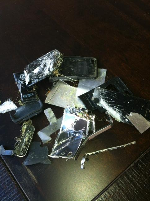 kimsplinter's tweet photo. Don't bother calling or texting Justin! This is his iPhone after the ride-on mower http://t.co/83Nu5iGL