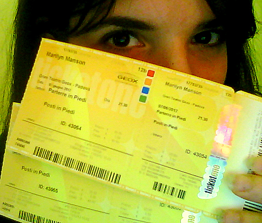 Anna_M_Mazzoni's tweet photo. @marilynmanson I just got two tickets for June 7 in Padua! <3 http://t.co/1xcBqn7i